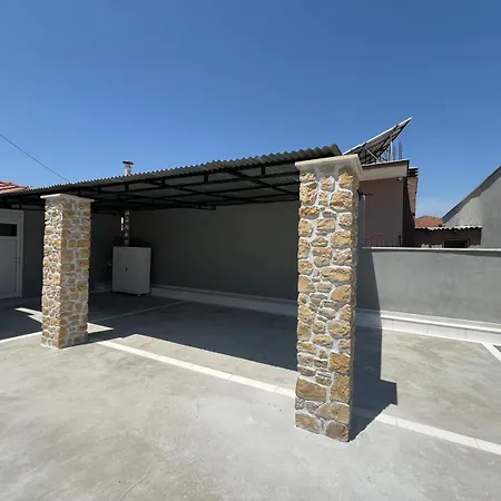 Kariofilli's House *