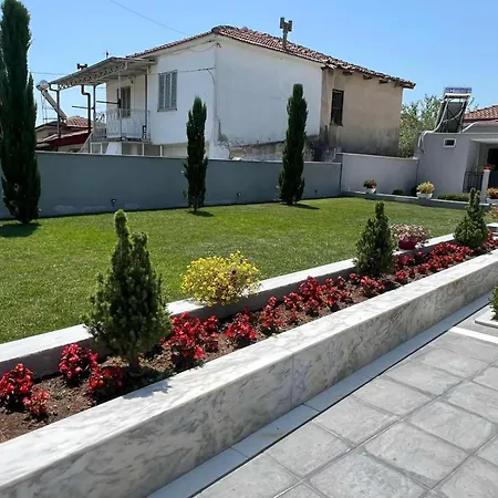 Kariofilli's House *