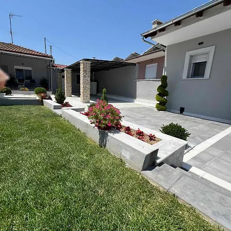 Kariofilli's House Nyaraló