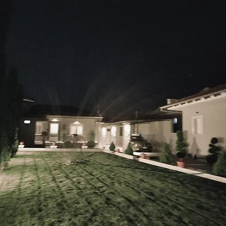 Kariofilli's House 度假居